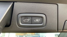 Volvo Xc60 2.0 B4P Plus Dark 5dr Geartronic Petrol Estate